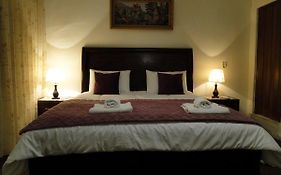Gadara Rent Room