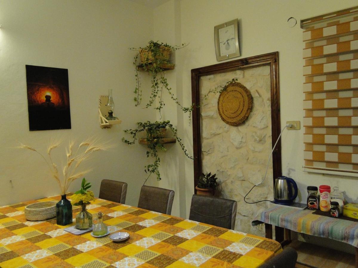 Gadara Rent Room Umm Qays Exterior foto